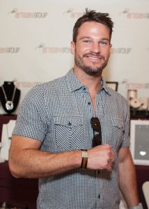 Jesse Kovacs of Bachelor in Paradise with <a href="https://www.facebook.com/SariBlueJewelry" target="_blank">SariBlue</a>.