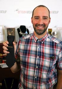Tony Hale of "Veep" (WINNER: Best Supporting Actor, Comedy) with <a href="https://www.facebook.com/escottoriginals/" target="_blank">e. scott originals</a>.