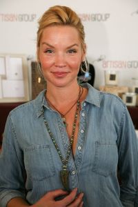 Ashley Scott of "UnREAL" and "Jericho" with <a href="https://www.facebook.com/JessicaKlaarenJewelry/" target="_blank">Jessica Klaaren Jewelry</a>.