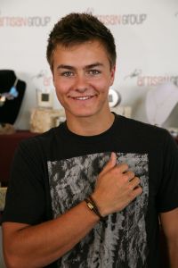 Peyton Meyer of "Girl Meets World" (Nominated Show: Children’s Program) with <a href="https://www.facebook.com/ScarlettSageDesigns/" target="_blank">Scarlett Sage Southland Designs</a>.