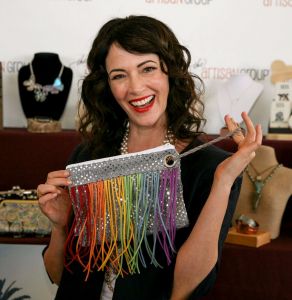 Joanna Going of "Kingdom" and "House of Cards" with <a href="https://www.facebook.com/SmiLeStylebySusie/" target="_blank">Smile Style Shop</a>.