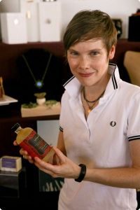 Abigail Savage of "Orange Is The New Black" (Nominated Show: Outstanding Drama Series) with <a href="https://www.facebook.com/lovinahnaturals/" target="_blank">Lovinah Naturals</a>.